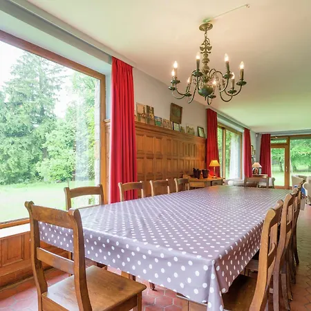 Holiday home Rustic Retreat In Houvegne *