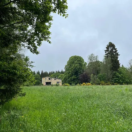 Rustic Retreat In Houvegne