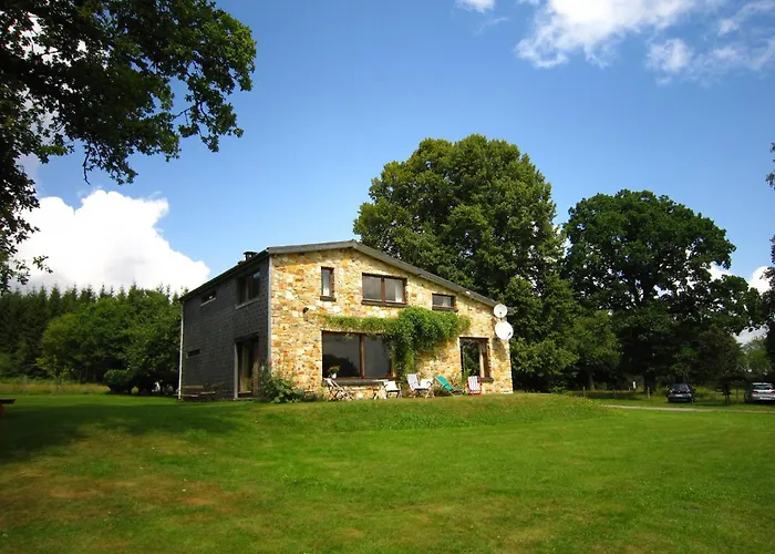 Rustic Retreat In Houvegne *